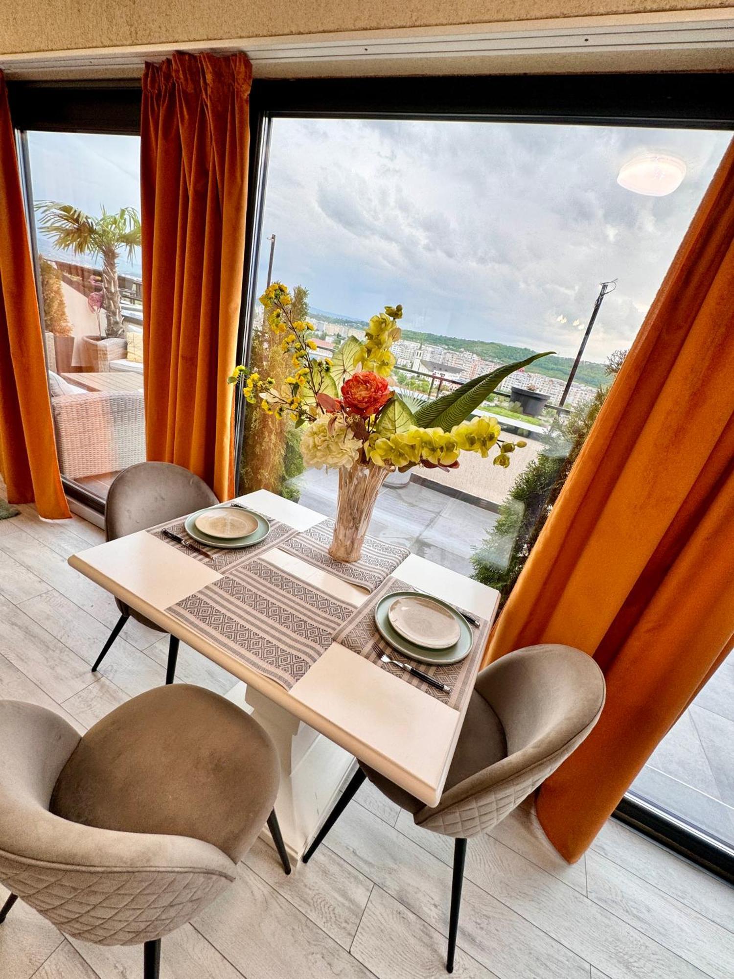 Penthouse Exclusive View , Iasi Lägenhet Exteriör bild