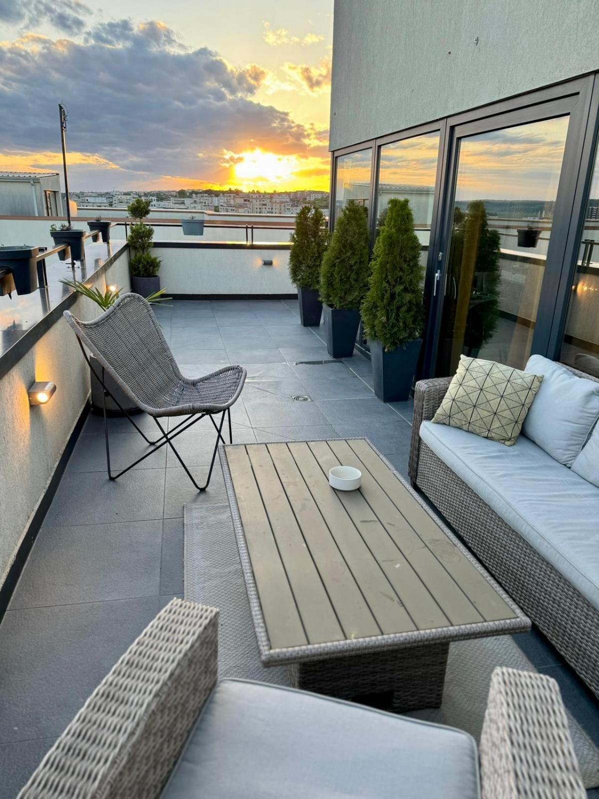 Penthouse Exclusive View , Iasi Lägenhet Exteriör bild