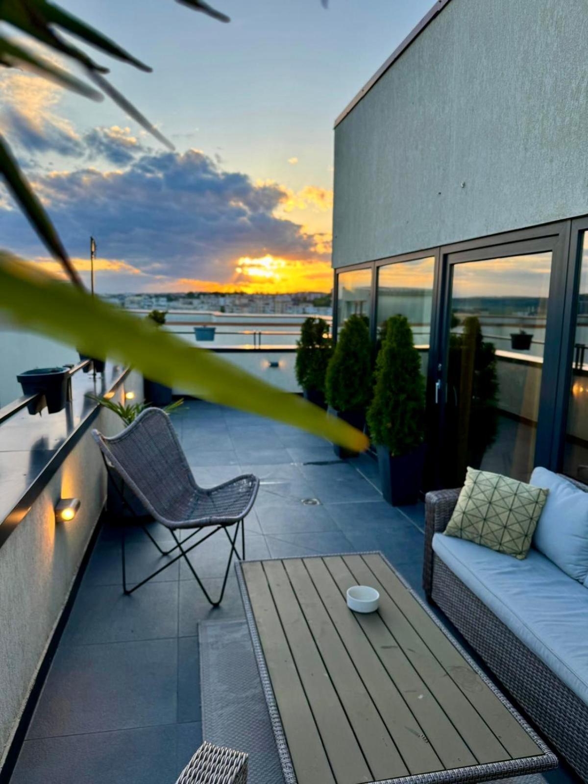 Penthouse Exclusive View , Iasi Lägenhet Exteriör bild
