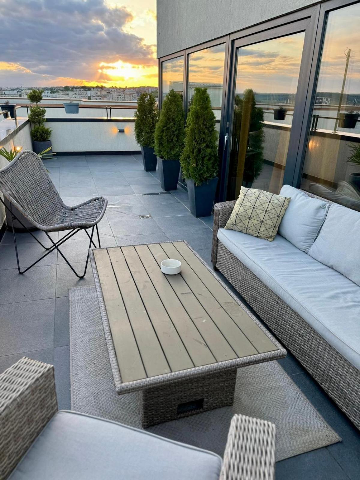 Penthouse Exclusive View , Iasi Lägenhet Exteriör bild