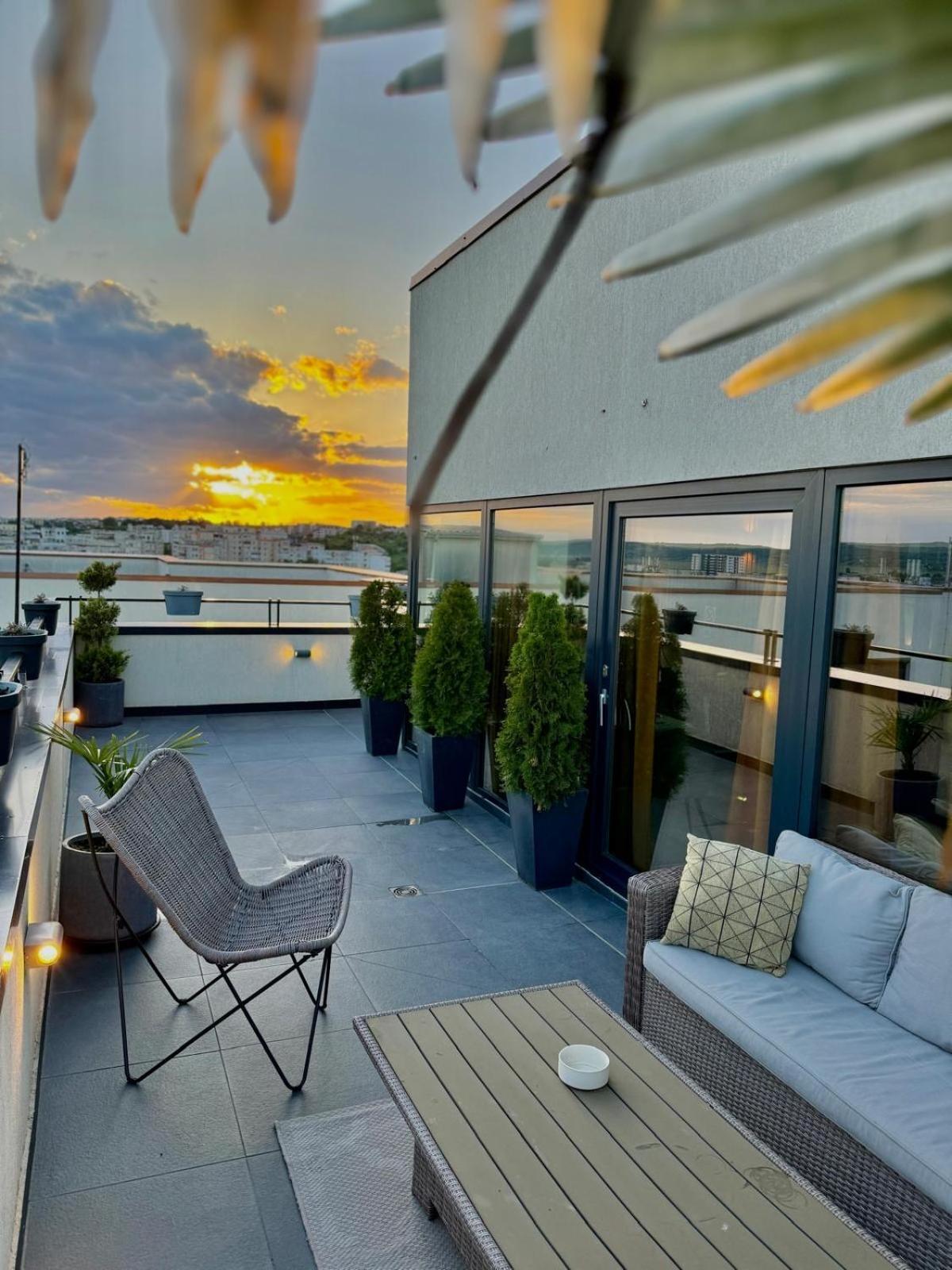 Penthouse Exclusive View , Iasi Lägenhet Exteriör bild