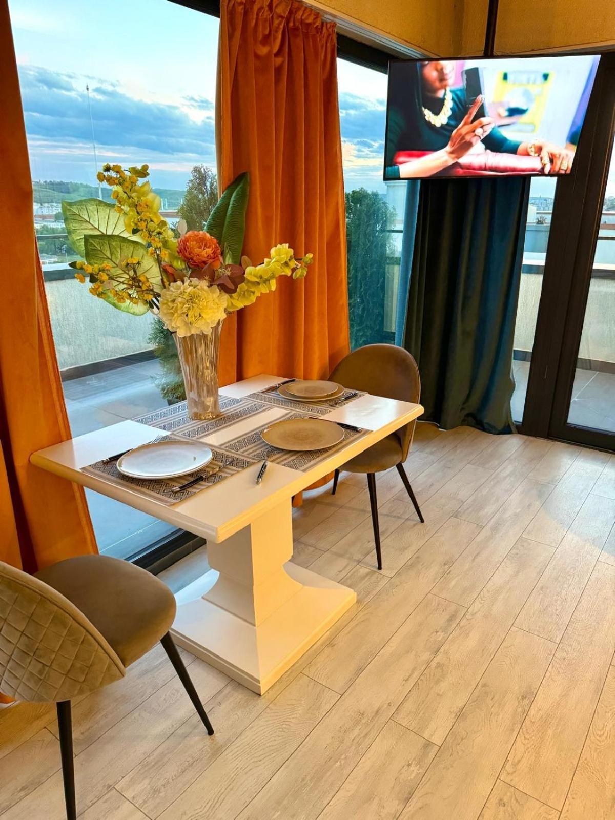 Penthouse Exclusive View , Iasi Lägenhet Exteriör bild
