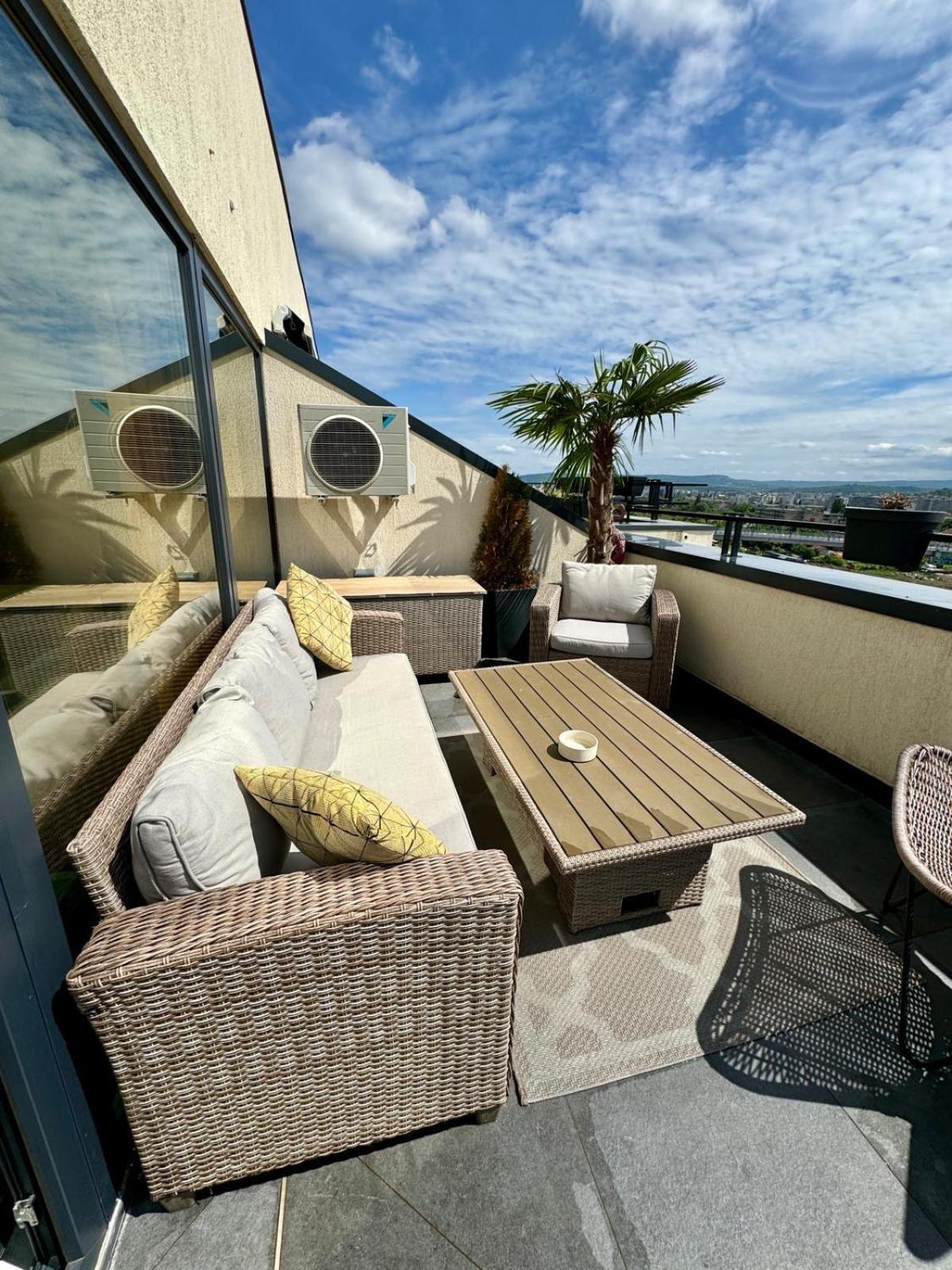 Penthouse Exclusive View , Iasi Lägenhet Exteriör bild