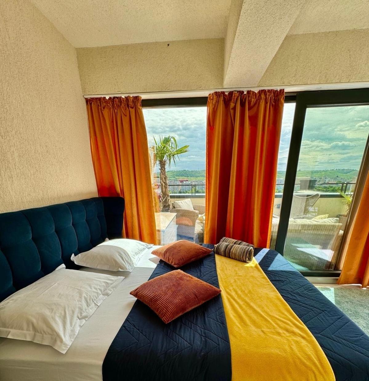 Penthouse Exclusive View , Iasi Lägenhet Exteriör bild